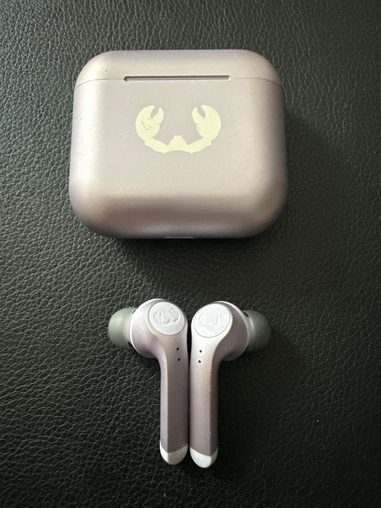 Fresh 'n Rebel Twins 3+ Tip Violet Wireless Earbuds, Gebruikt, Ophalen of Verzenden, In oorschelp (earbud), Overige kleuren