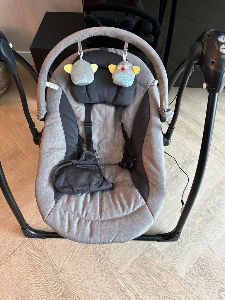 Qute Swing Schommelstoel voor baby's - Grijs, Ophalen, Zo goed als nieuw