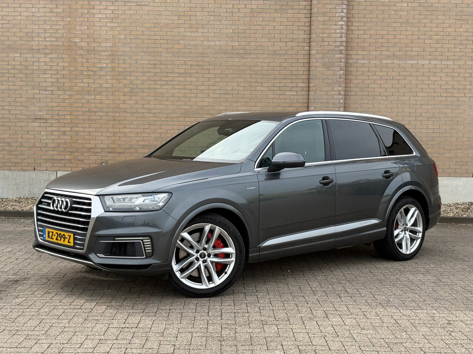 Audi Q7 | 3.0 TDI V6 E-Tron | 374pk | Quattro Sport | S-Line, Automaat, 258 pk, 2420 kg, Particulier