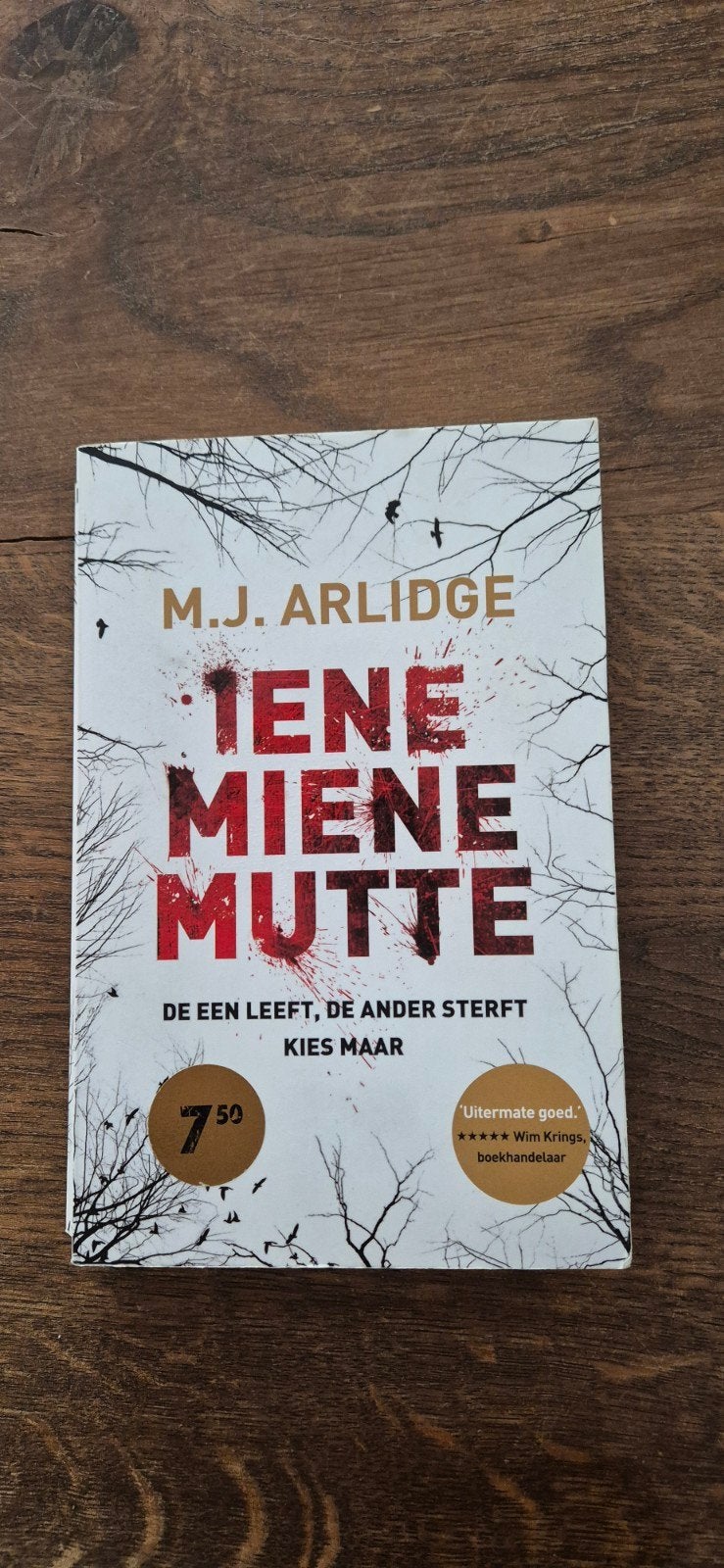 Boek Thriller, M.J. Arlidge, Iene, Miene, Mutte, Boeken, Thrillers, Ophalen of Verzenden, Zo goed als nieuw, M.J. Arlidge
