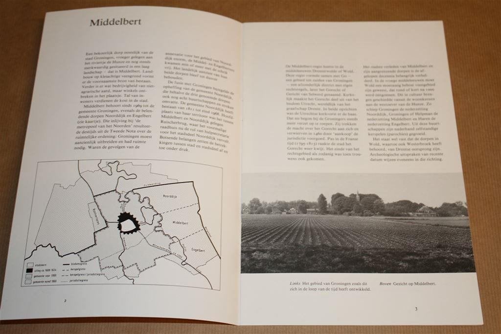 De Sint-Maartenskerk van Middelbert., Ophalen of Verzenden, Zo goed als nieuw