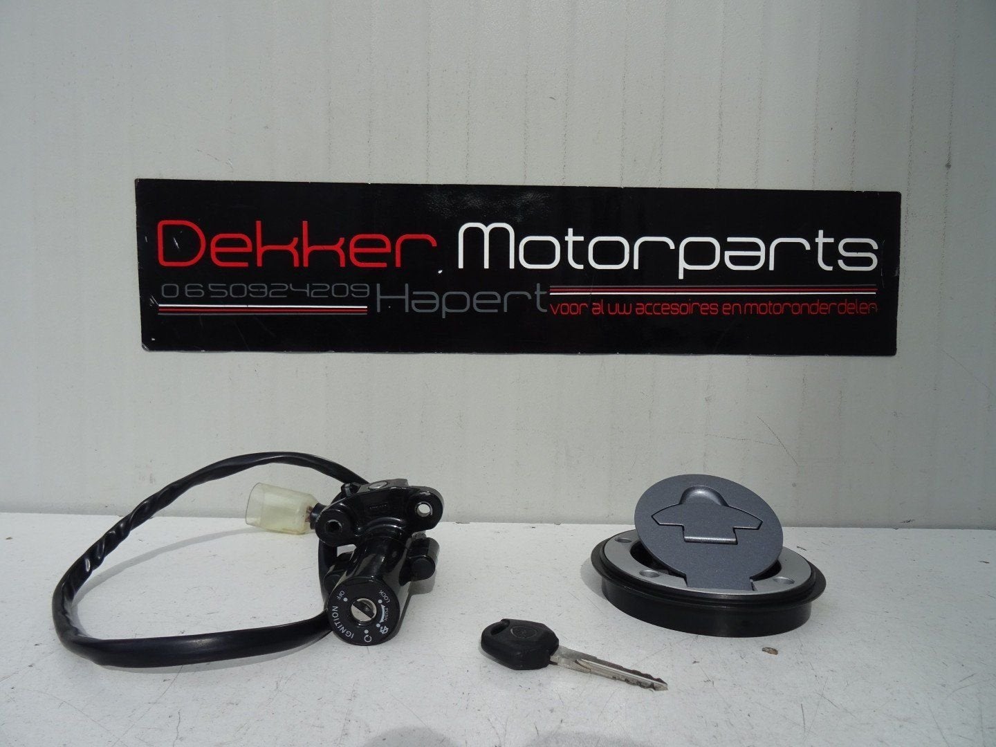 Slotenset / Contact slot + Tankdop Yamaha YZF R3 2015-2018, Ophalen of Verzenden, -, -, -