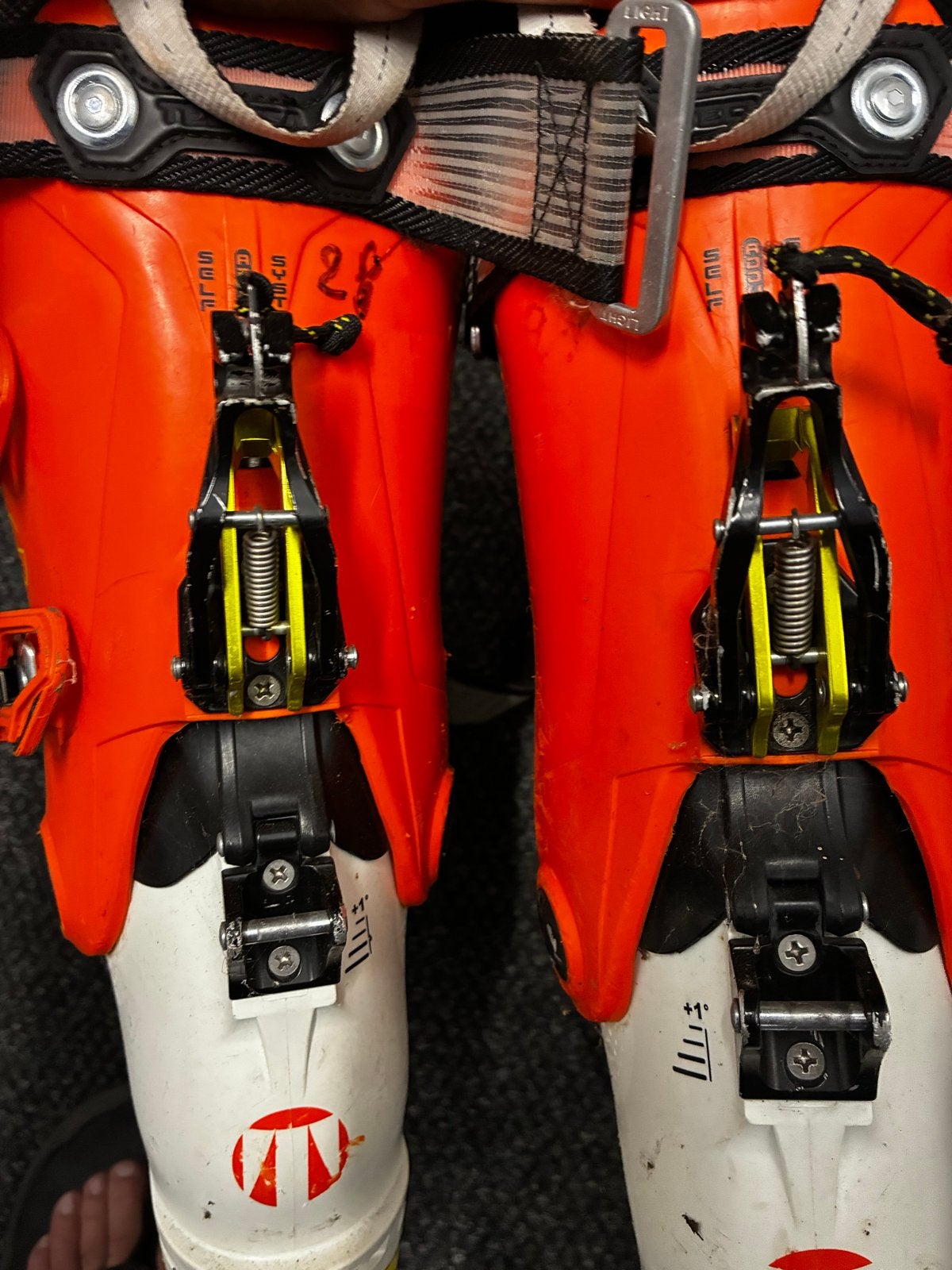 Tecnica Zero G Tour Toerskischoenen - Maat 28.0, Sport en Fitness, Skiën en Langlaufen, Overige merken, Gebruikt, Schoenen, Ophalen of Verzenden