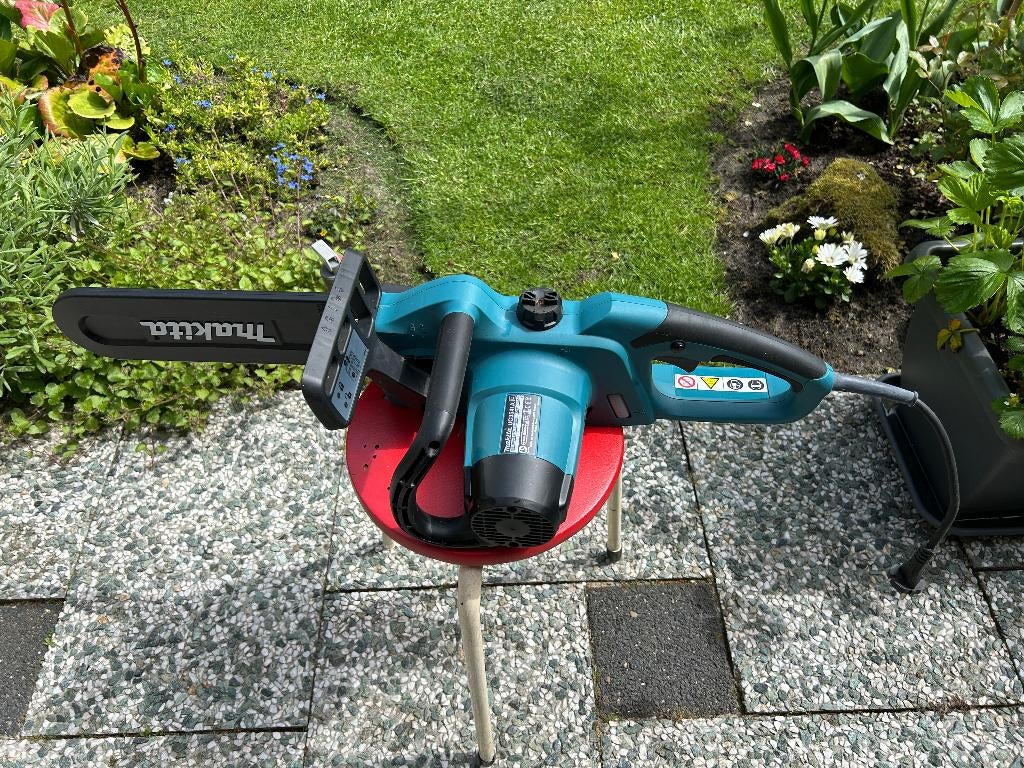 Makita kettingzaag, Tuin en Terras, Hand-tuingereedschap, Ophalen, Zo goed als nieuw, Overige soorten, Makita