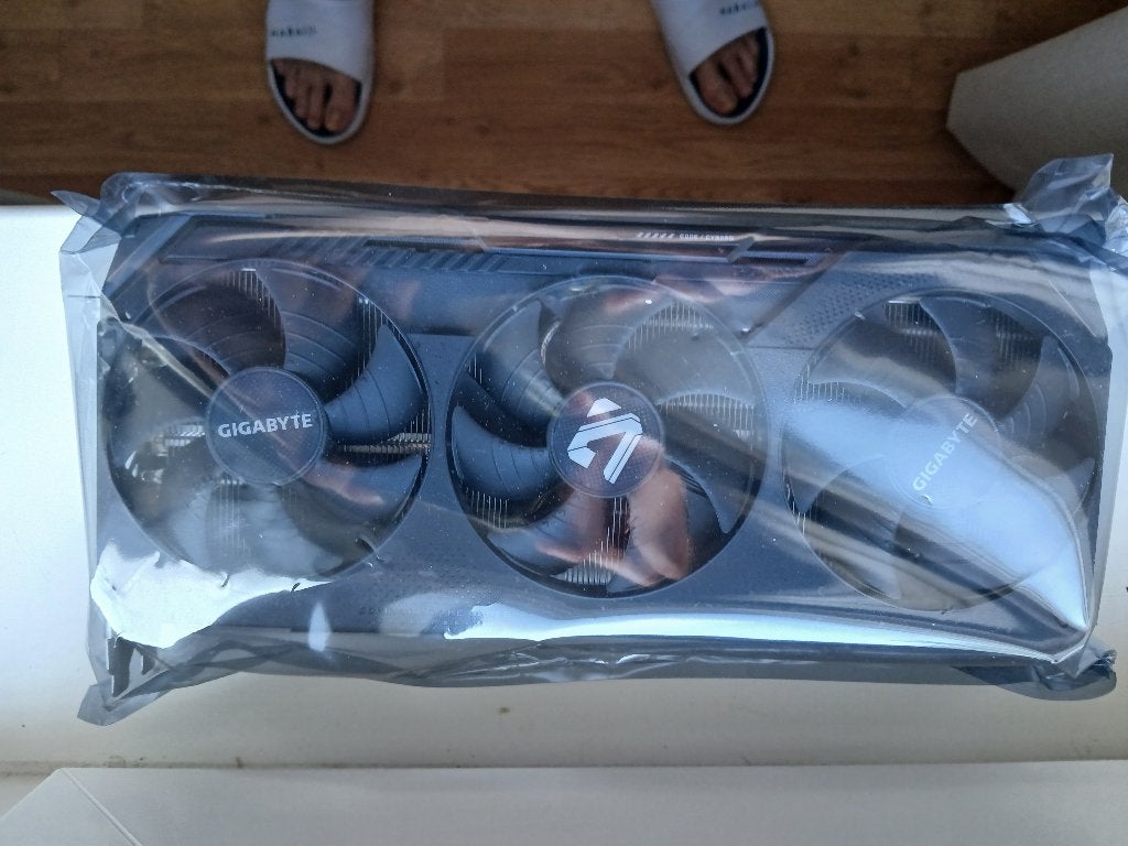 Gigabyte RX 9070 XT GAMING OC 16G, Computers en Software, Videokaarten, Zo goed als nieuw, AMD, PCI-Express 5.0, GDDR6, HDMI, DisplayPort
