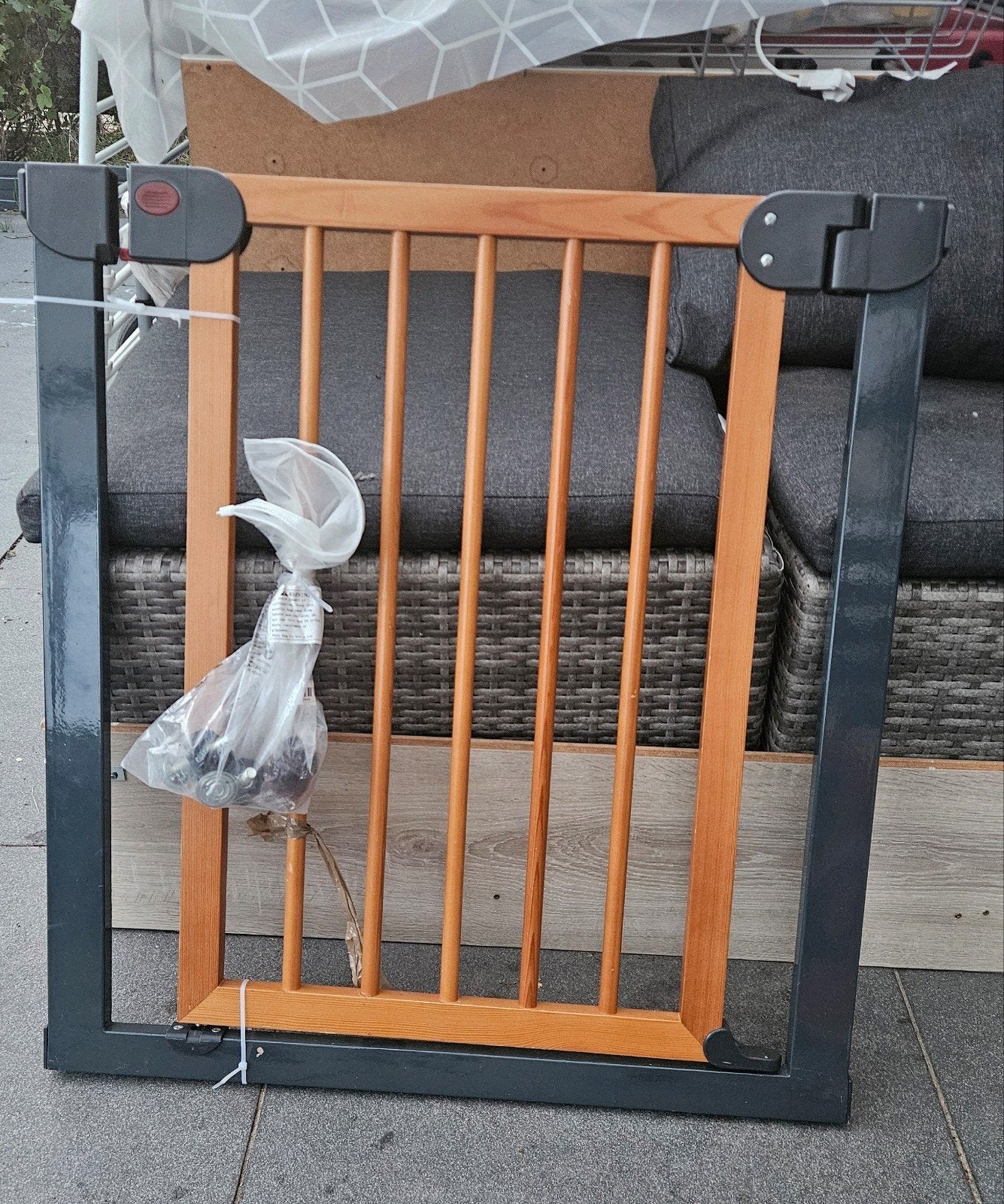3 Kinderbeveiligingshekjes (Hout, Aluminium, Metaal), Ophalen, Gebruikt, Schroefhekje, Hout