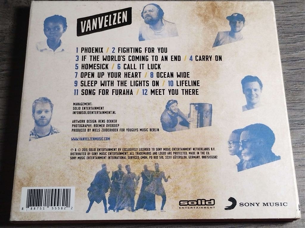 Van Velzen - Call It Luck [Gesigneerd], Ophalen of Verzenden, Zo goed als nieuw, Pop, Gesigneerd