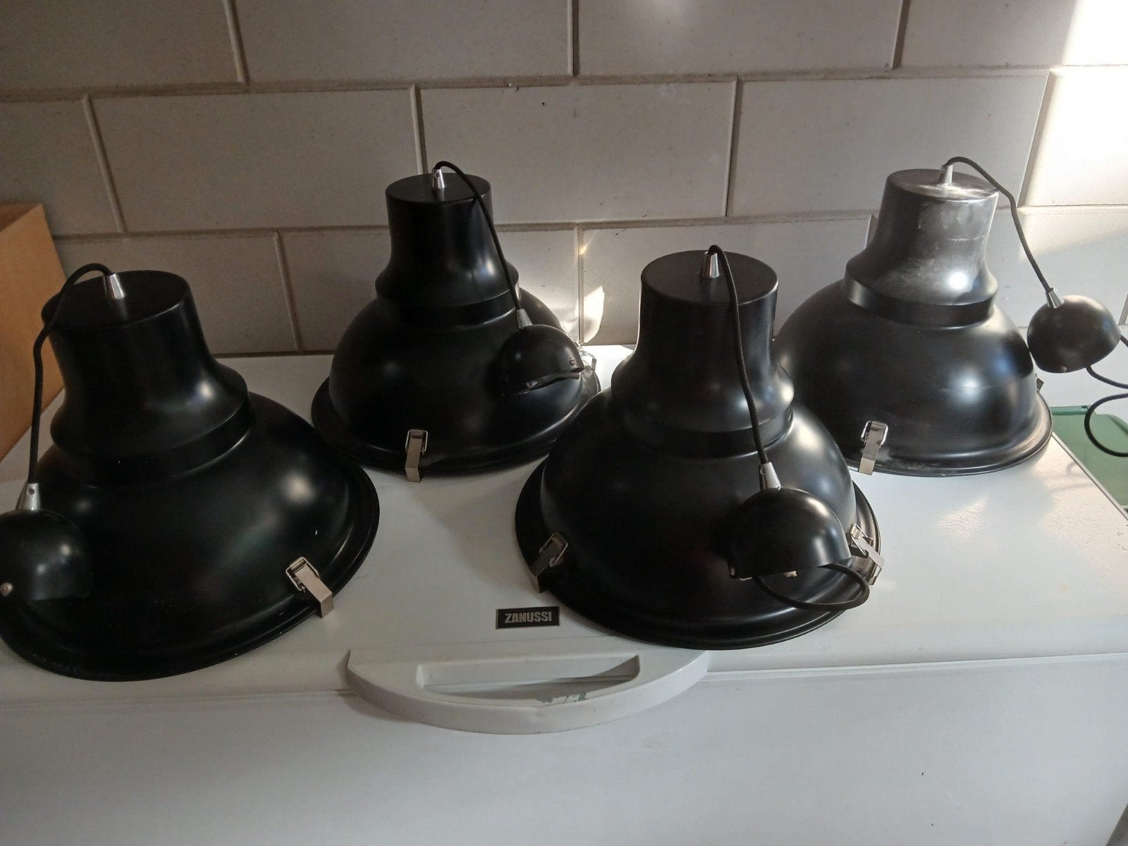 TE KOOP: 4X ZWARTE HANGLAMPEN, Ophalen, Gebruikt, Minder dan 50 cm