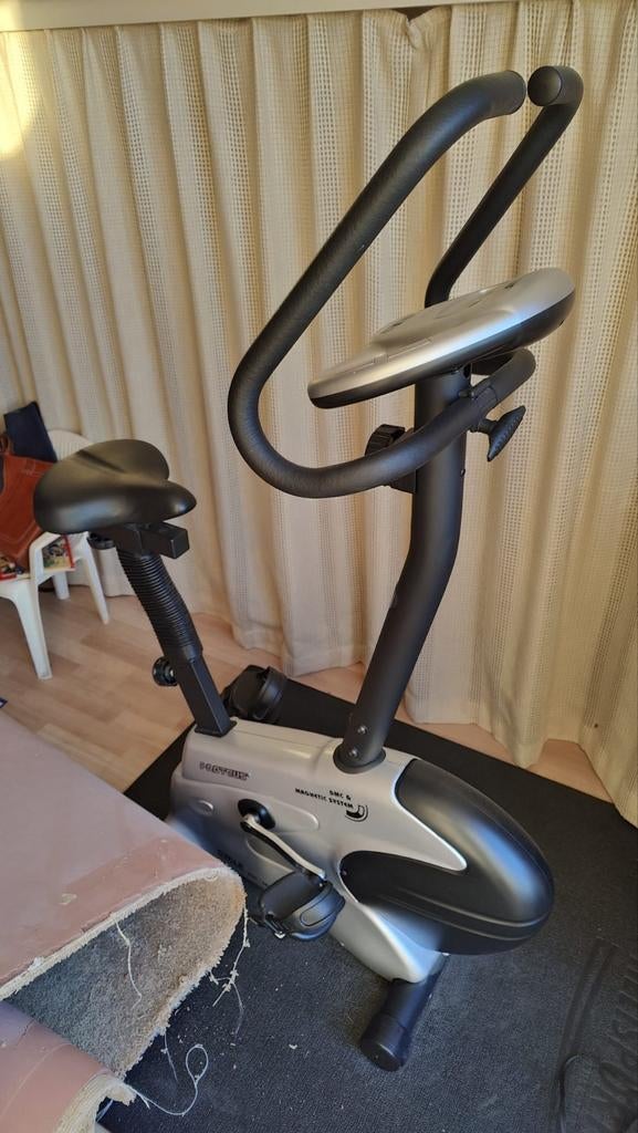 Hometrainer, Sport en Fitness, Fitnessapparatuur, Ophalen, Gebruikt, Hometrainer