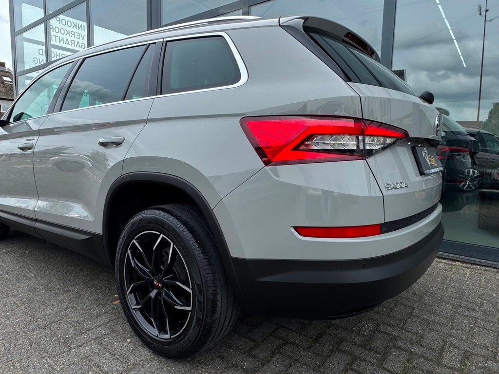 Skoda Kodiaq 2.0 TSI 4x4 Sportline Business | CarPlay, Automaat, 1984 cc, Alcantara, 14 km/l