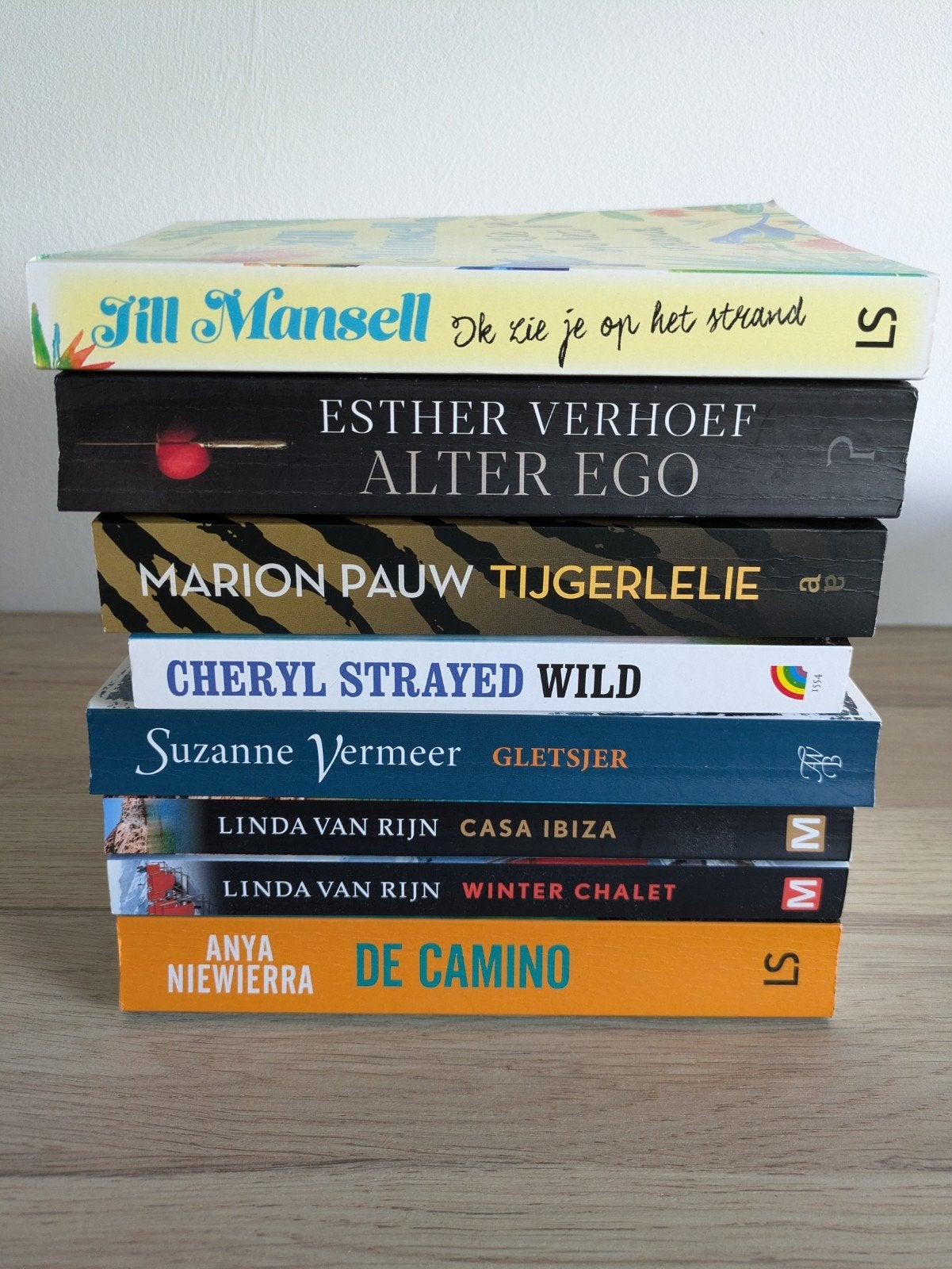 Grote collectie boeken, o.a. romans en thrillers, Ophalen, Zo goed als nieuw, Colleen Hoover, Saskia Noort, Simone van der Vlugt