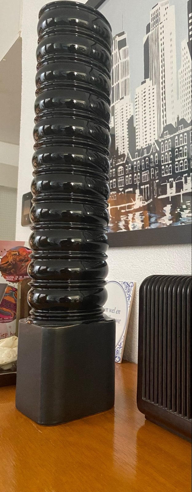 Vintage geribbelde zuilvaas zwart | Jaren 80 / Memphis stijl, Ophalen of Verzenden