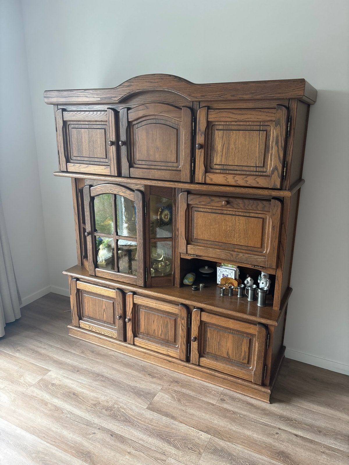 Massief Eiken Buffetkast - Klassiek en Ruim, Huis en Inrichting, Ophalen, Gebruikt, Eikenhout, 150 tot 200 cm