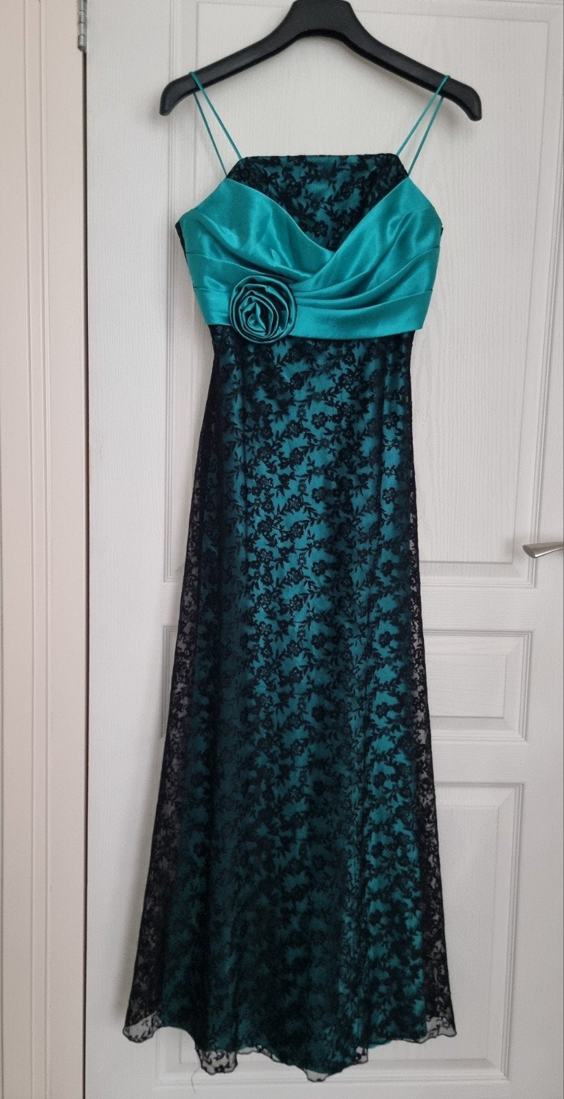 Elegante Galajurk met Hoofddoek en Bolero - Maat 40, Kleding | Dames, Maat 38/40 (M), Galajurk, Ophalen of Verzenden, Zo goed als nieuw