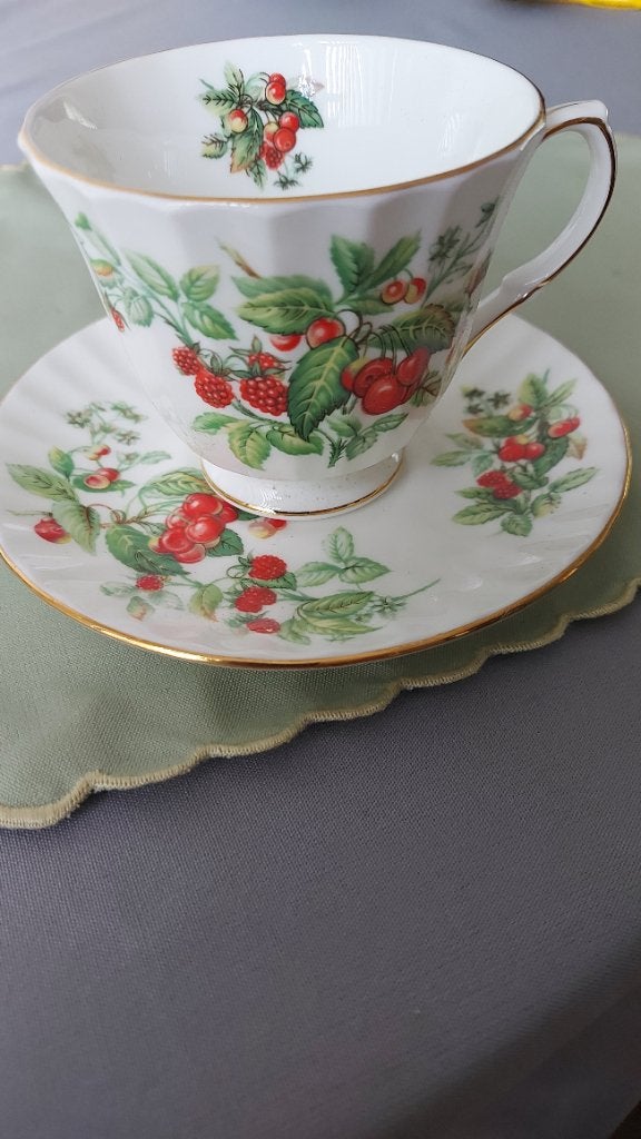 Duchess kop en schotel bone China, Ophalen