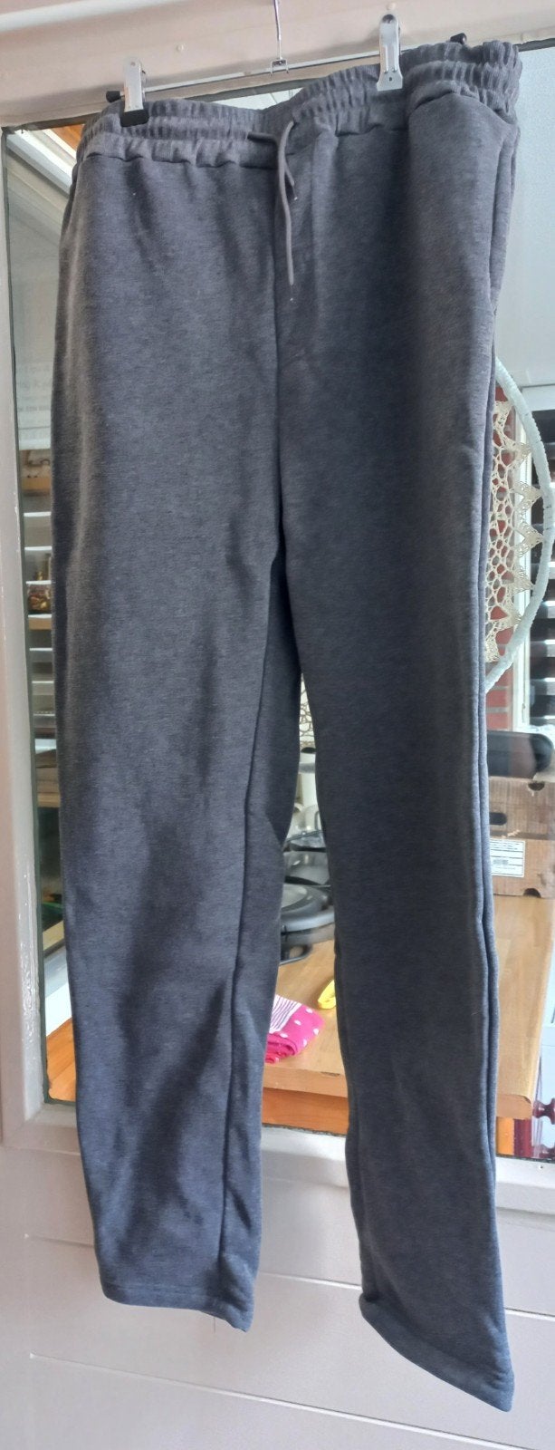 Grijze heren joggingbroek XL, Kleding | Heren, Broeken en Pantalons, Onbekend, Maat 56/58 (XL), Ophalen of Verzenden, Grijs