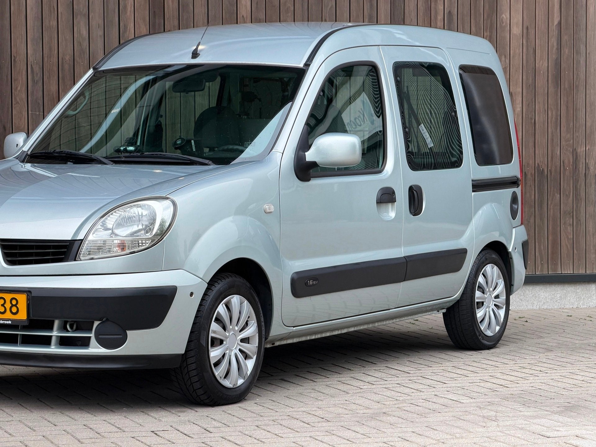 Renault Kangoo 1.6-16V Expression / Rolstoel Vervoer / Autom, Stof, Gebruikt, Zwart, 49 €/maand