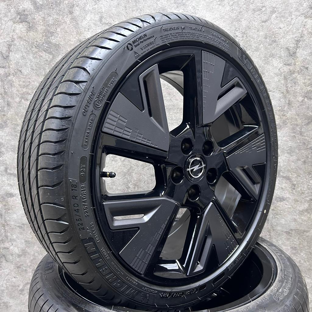 18 inch originele velgen + zomerbanden Opel Astra L, 18 inch, Banden en Velgen, Nieuw, Ophalen of Verzenden
