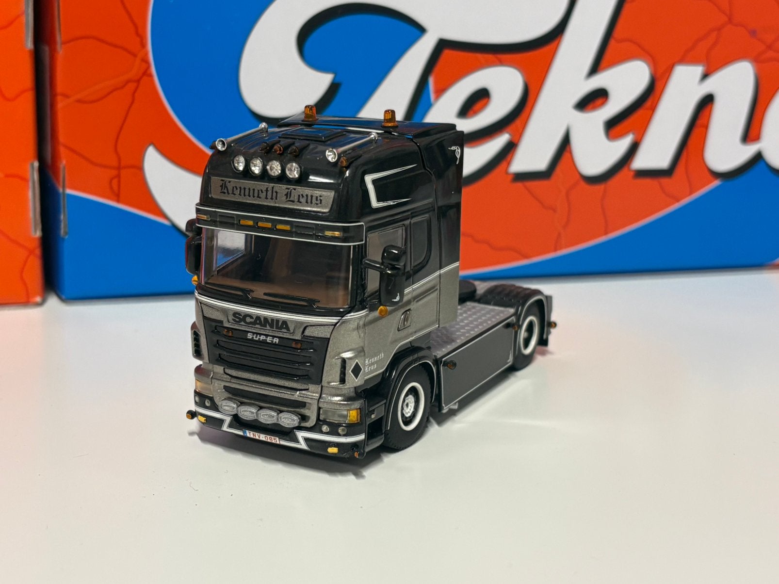 Wsi Kenneth Leus, Hobby en Vrije tijd, Modelauto's | 1:50, Ophalen of Verzenden, Zo goed als nieuw, Bus of Vrachtwagen, Wsi