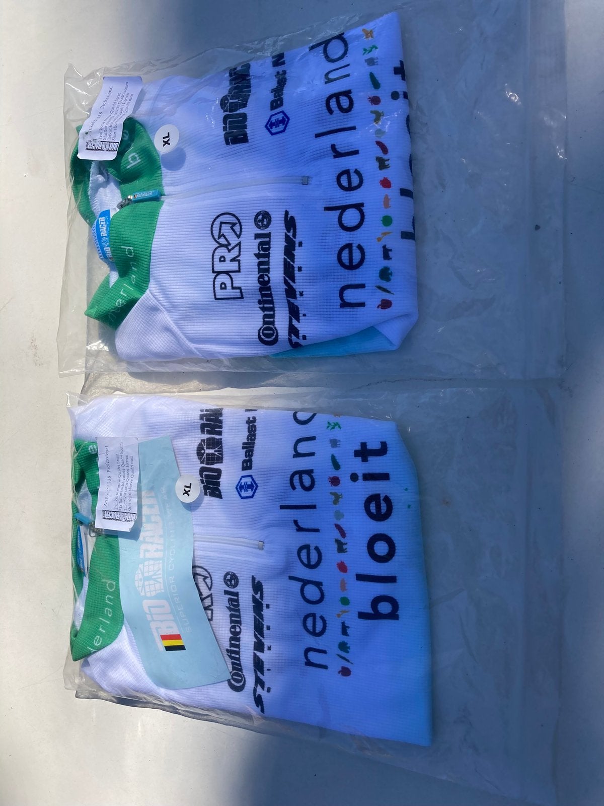 Drietal splinternieuwe wielershirts, Ophalen, Nieuw
