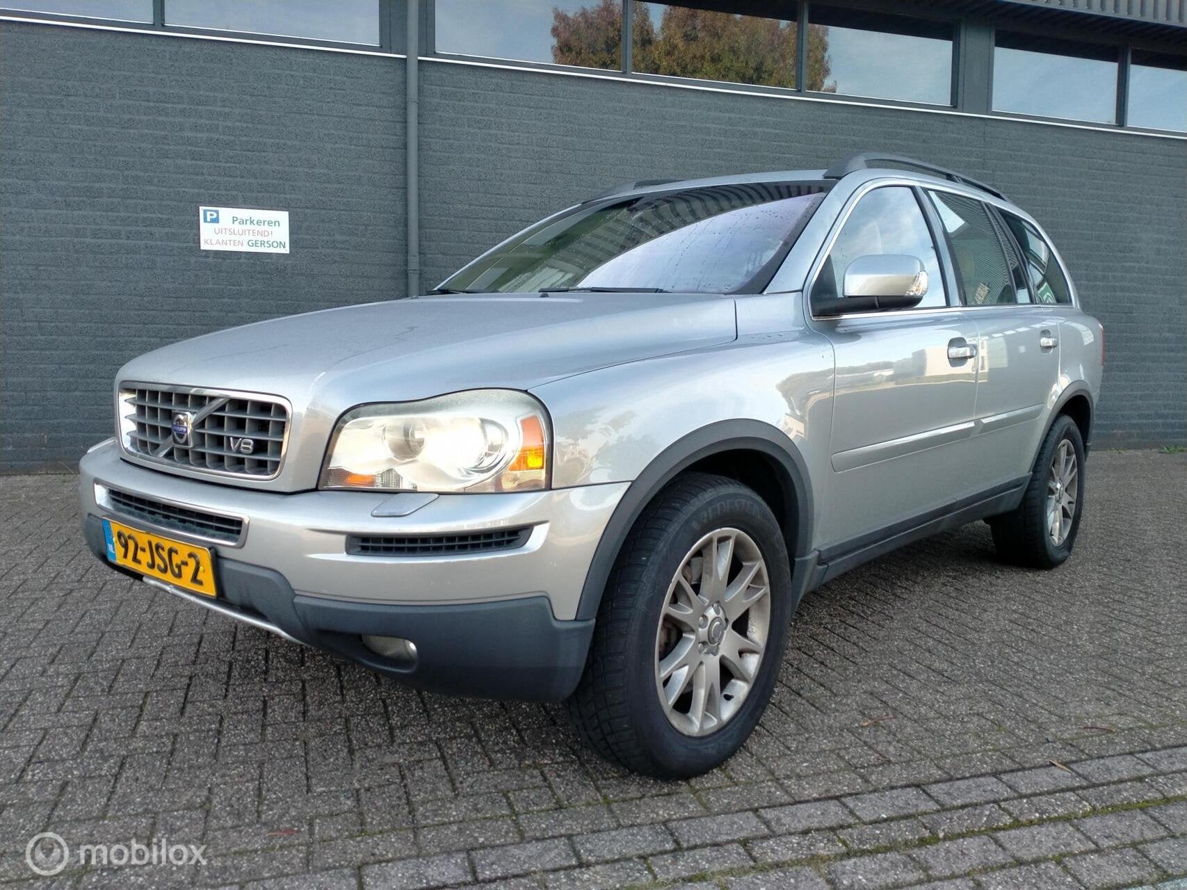 Volvo XC90 4.4 V8 7-Persoons/Automaat, Navigatiesysteem, Gebruikt, 8 cilinders, 138 €/maand