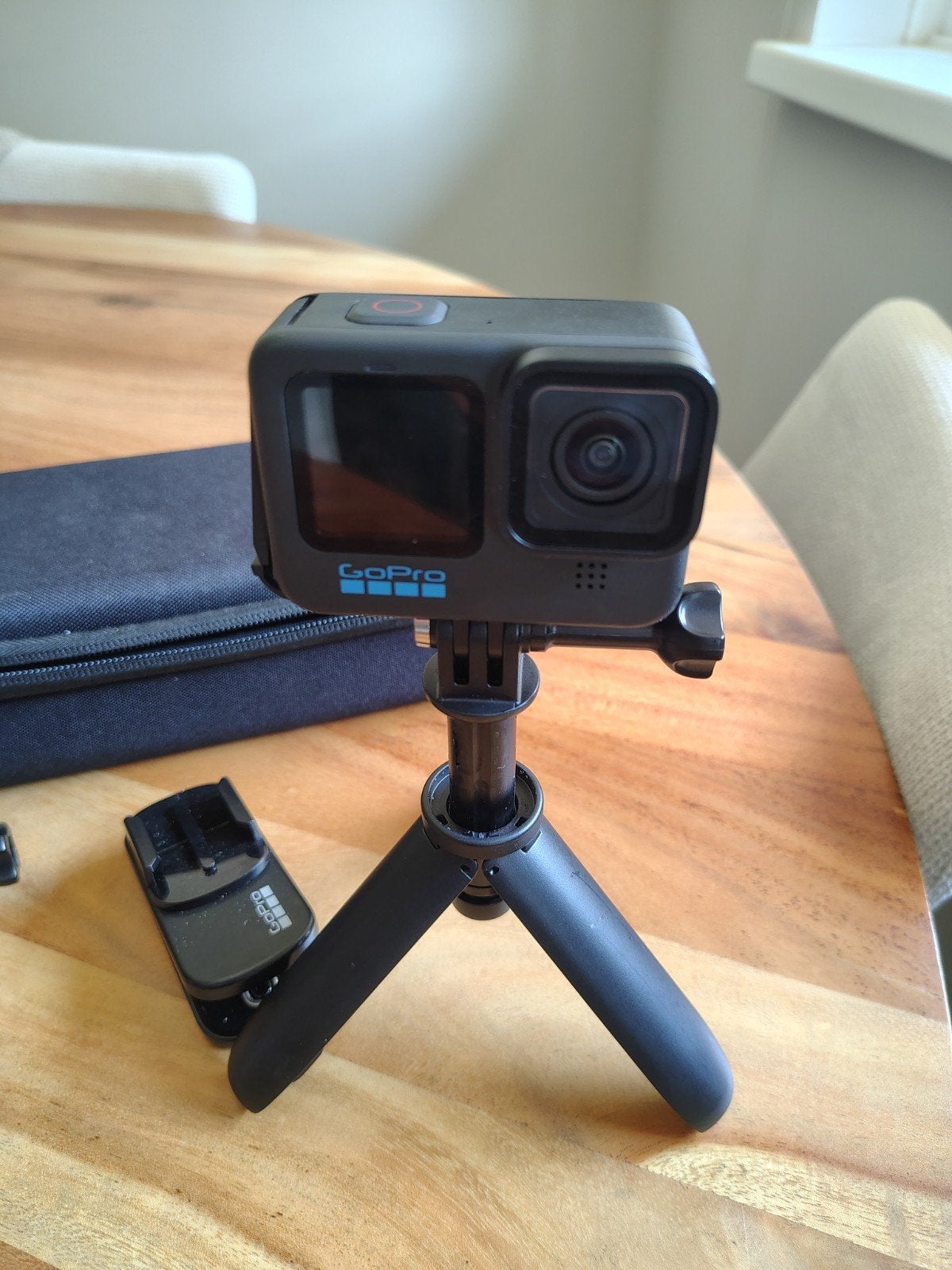 GoPro Hero 10 Black - Actiecamera met accessoires, Ophalen of Verzenden, Gebruikt, GoPro
