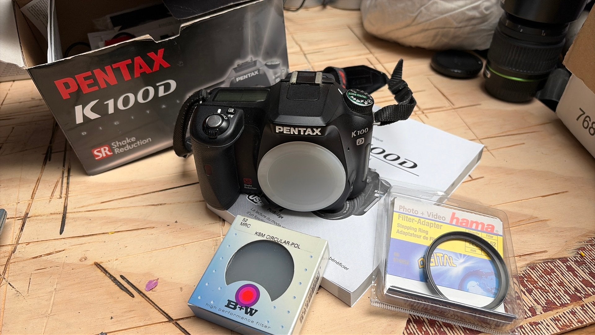 Pentax K100D Spiegelreflexcamera - Compleet met doos, Audio, Tv en Foto, Fotocamera's Digitaal, Gebruikt, Spiegelreflex, Ophalen of Verzenden