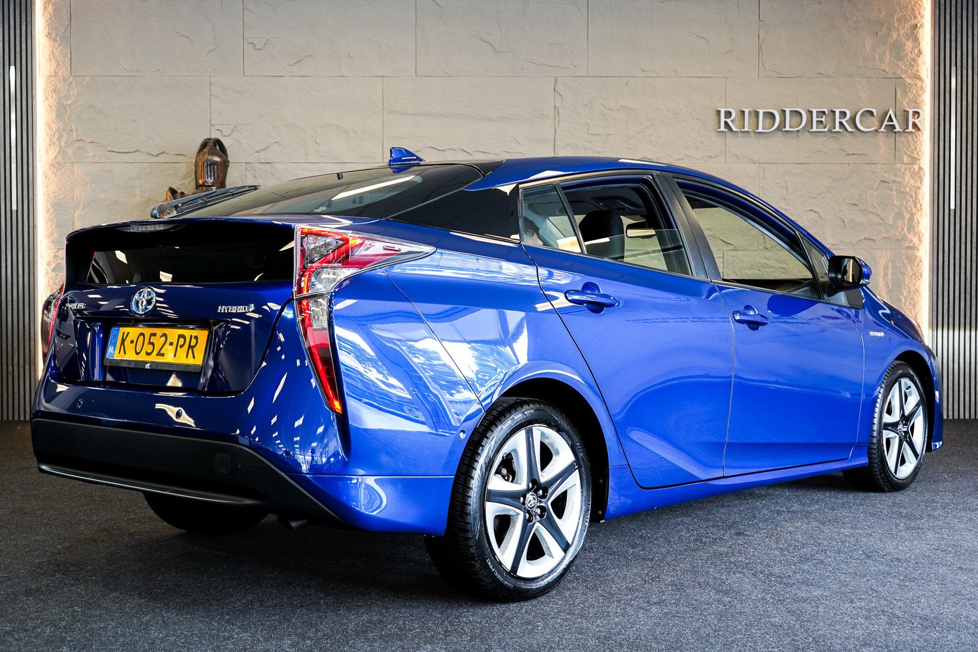 Foto 4 van Toyota Prius 1.8 Aspiration|GARANTIE|NAVI|CRUISE|STOELVERW|H