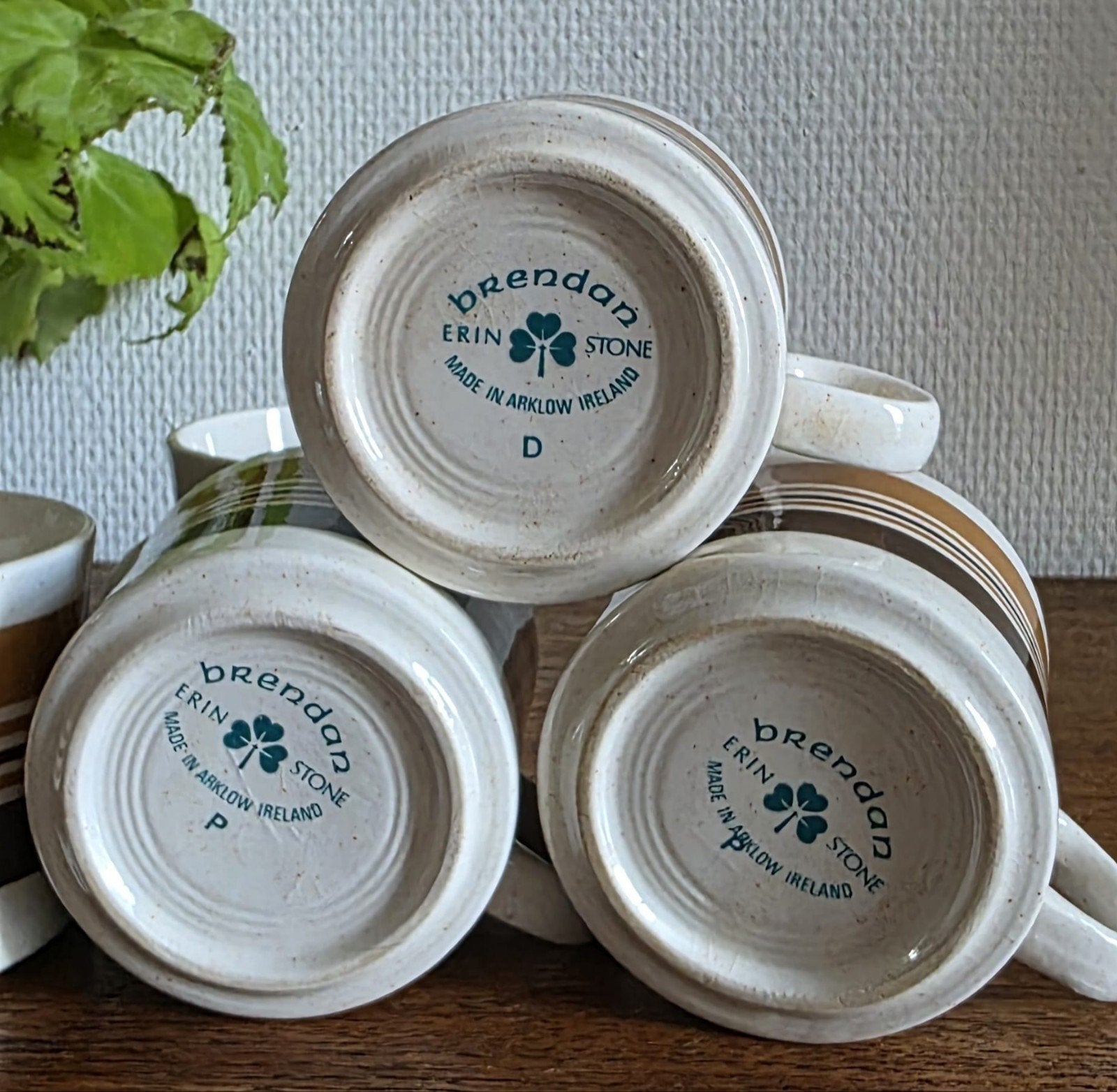 Lucky Vintage Brennan Erin Stone Ierland koffie bekers '70, ., Vintage, Ophalen of Verzenden, Zo goed als nieuw