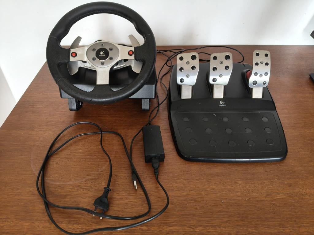 Logitech G27 racestuur + pedalen Force Feedback compleet, Computers en Software, Joysticks, Gebruikt, Ophalen