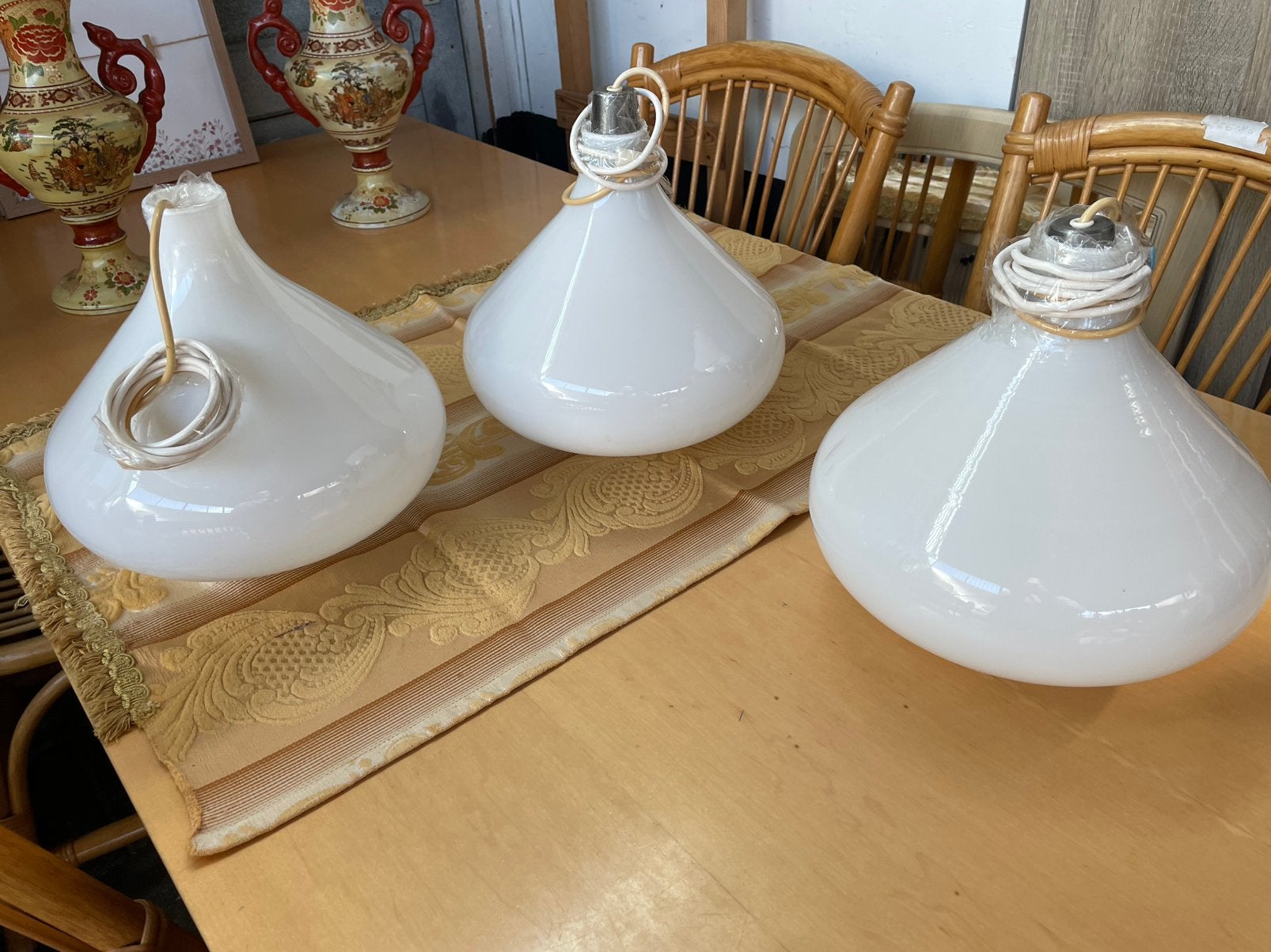 Vintage Melkglazen hanglampen, Huis en Inrichting, Ophalen, Gebruikt, Wit, Rond