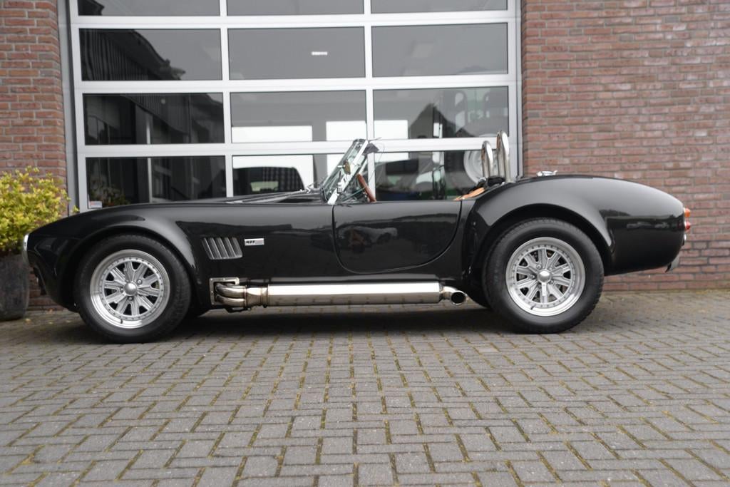 AC Cobra Pilgrim | V8 | Manual |, 970 kg, 8 cilinders, Overige carrosserieën, Leder