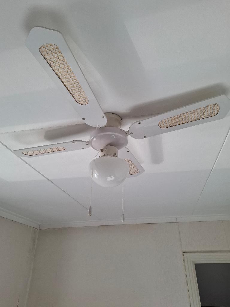 Lamp met ventilator combinatie, Ophalen, Zo goed als nieuw