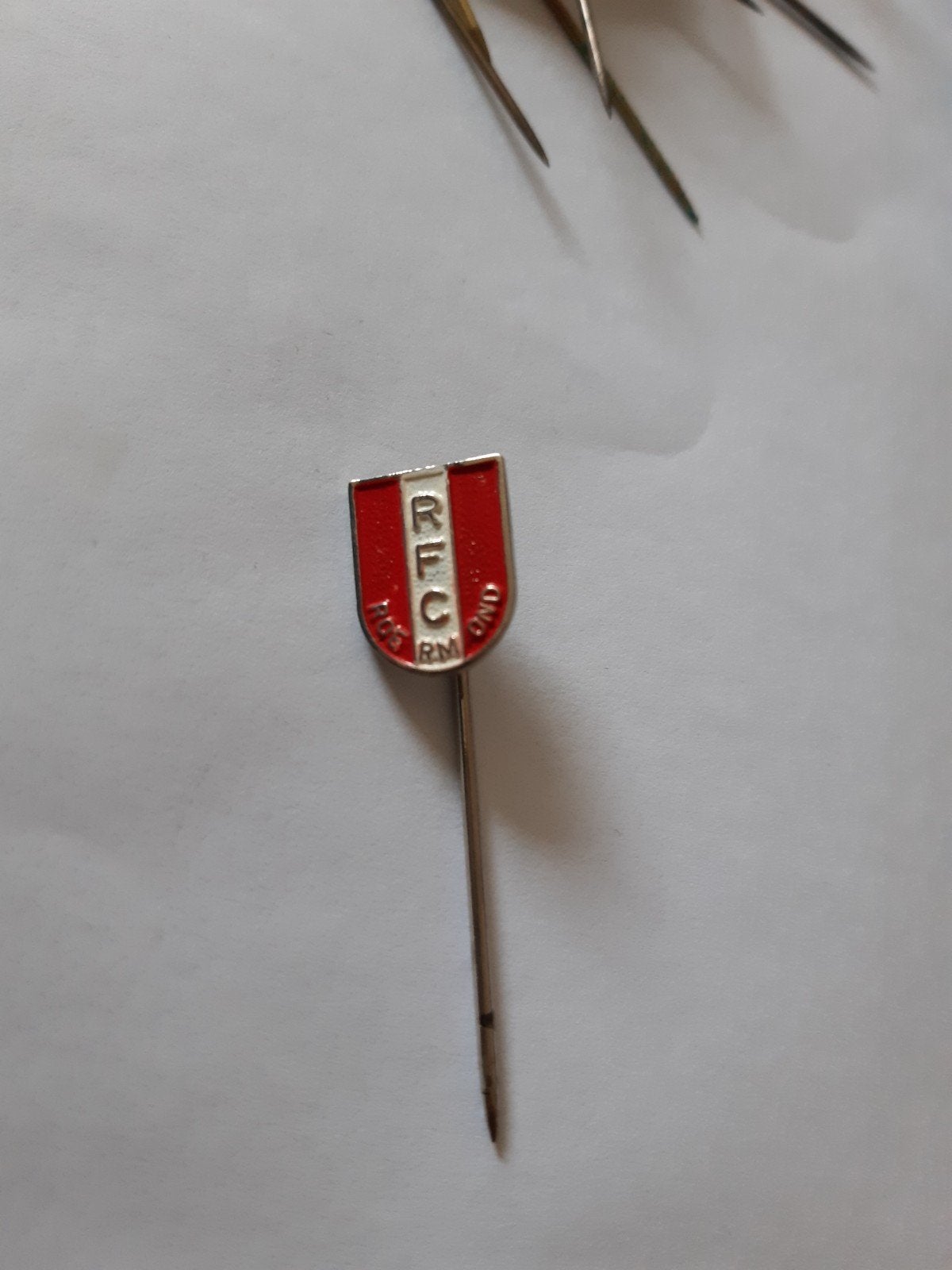 Speldje RFC, Ophalen of Verzenden, Zo goed als nieuw, Sport, Speldje of Pin