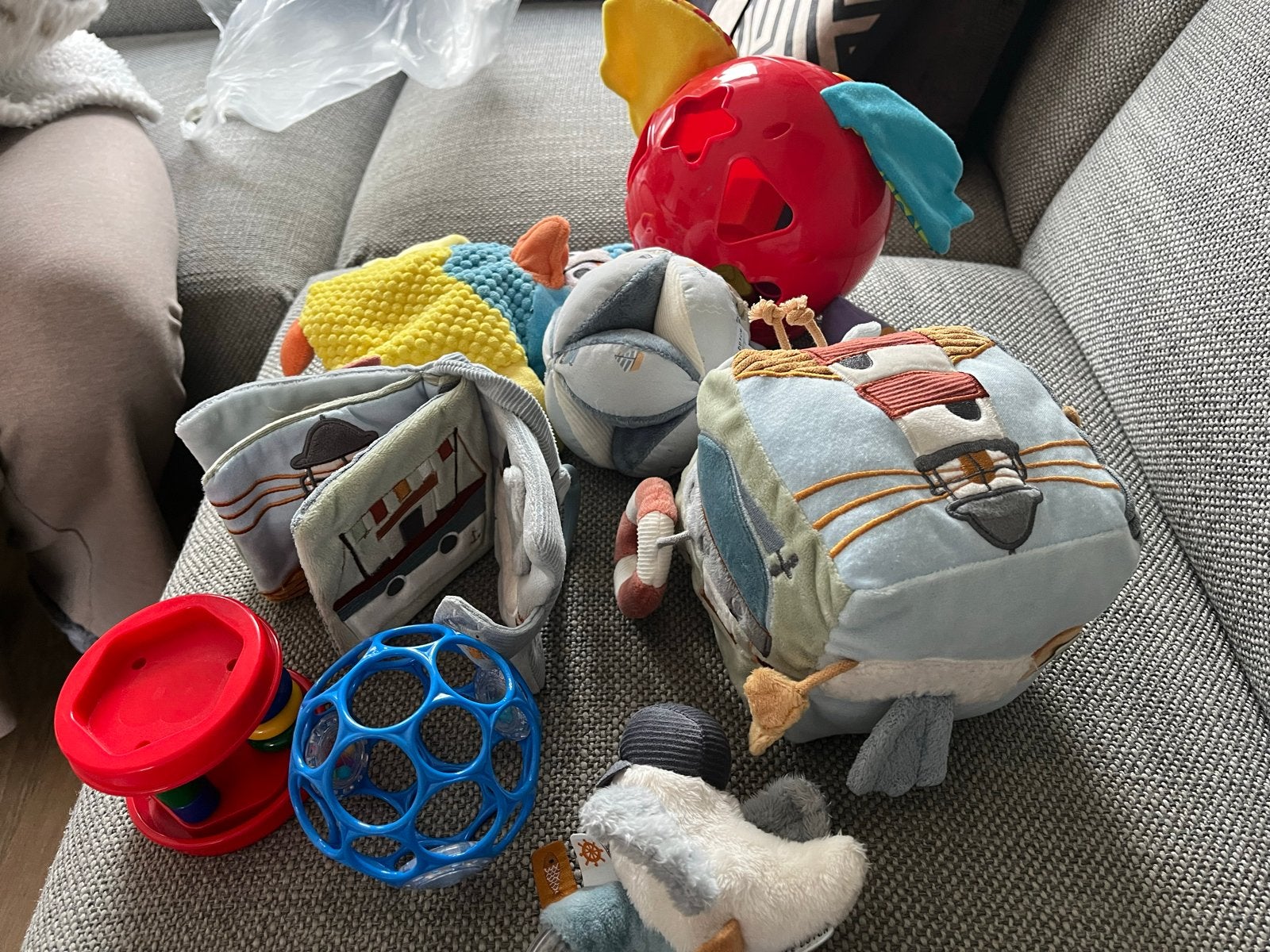 Diverse baby speeltjes: rammelaars, ballen, boekjes, Ophalen of Verzenden, Gebruikt, Overige typen