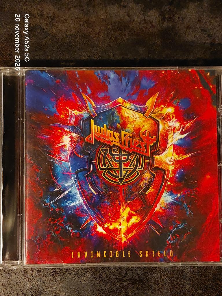 Judas Priest - Invincible Shield., Cd's en Dvd's, Verzenden, Zo goed als nieuw