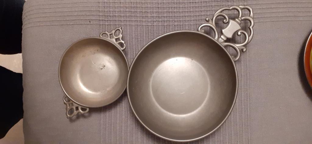 2 tinnen schaaltjes en suikerbakje met schep, Ophalen of Verzenden
