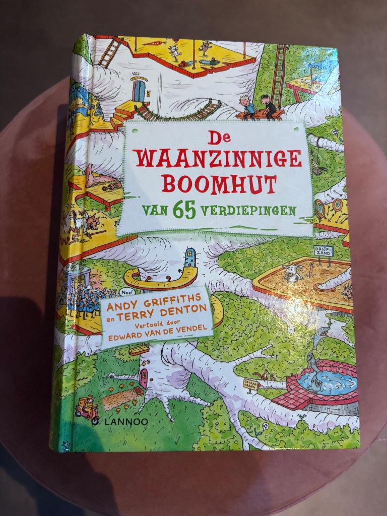 Waanzinnige Boomhut van 65 verdiepingen, Boeken, Ophalen, Zo goed als nieuw, Andy Griffiths en Terry Denton, Fictie algemeen