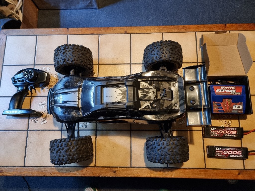 Traxxas E-revo 2.0, Hobby en Vrije tijd, Zo goed als nieuw, Onderdeel, RTR (Ready to Run), Overige schalen