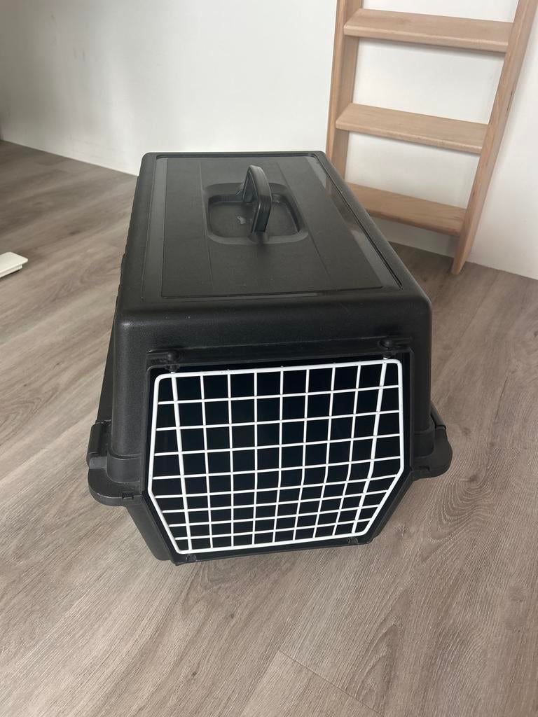 Ferplast Vervoersbox Atlas 30 - 40x60x38 cm Dicht dak, Ophalen of Verzenden, Zo goed als nieuw