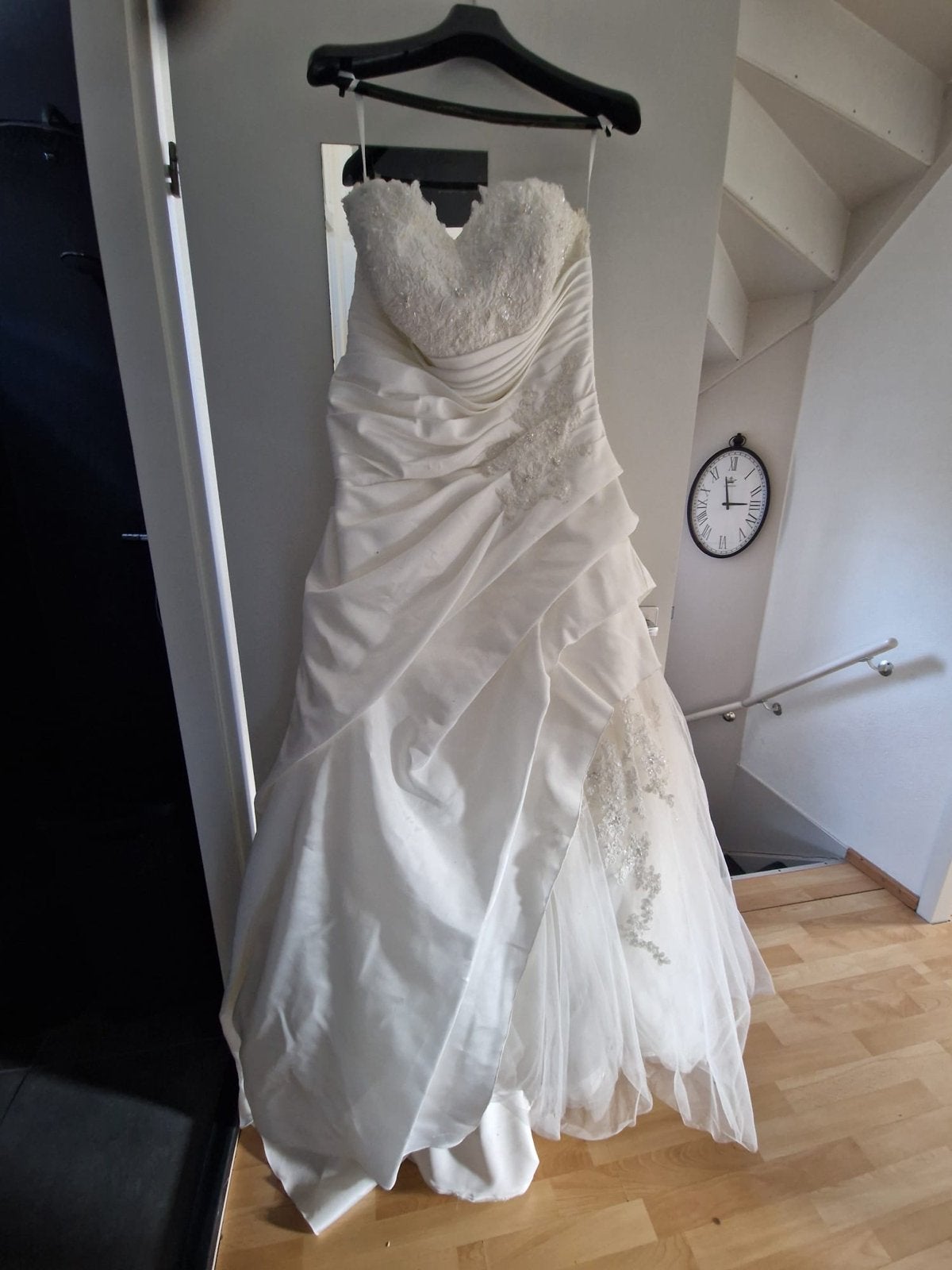 Ladybird Strapless Trouwjurk met Sleep - Maat 48, Ophalen, Gedragen, Wit, Trouwjurk