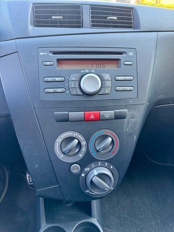 Daihatsu CUORE 1.0 Premium AIRCO GOEDONDERH. NAP RIJDT GOED, Auto's, Daihatsu, Voorwielaandrijving, 18 €/maand, 4 stoelen, Cuore