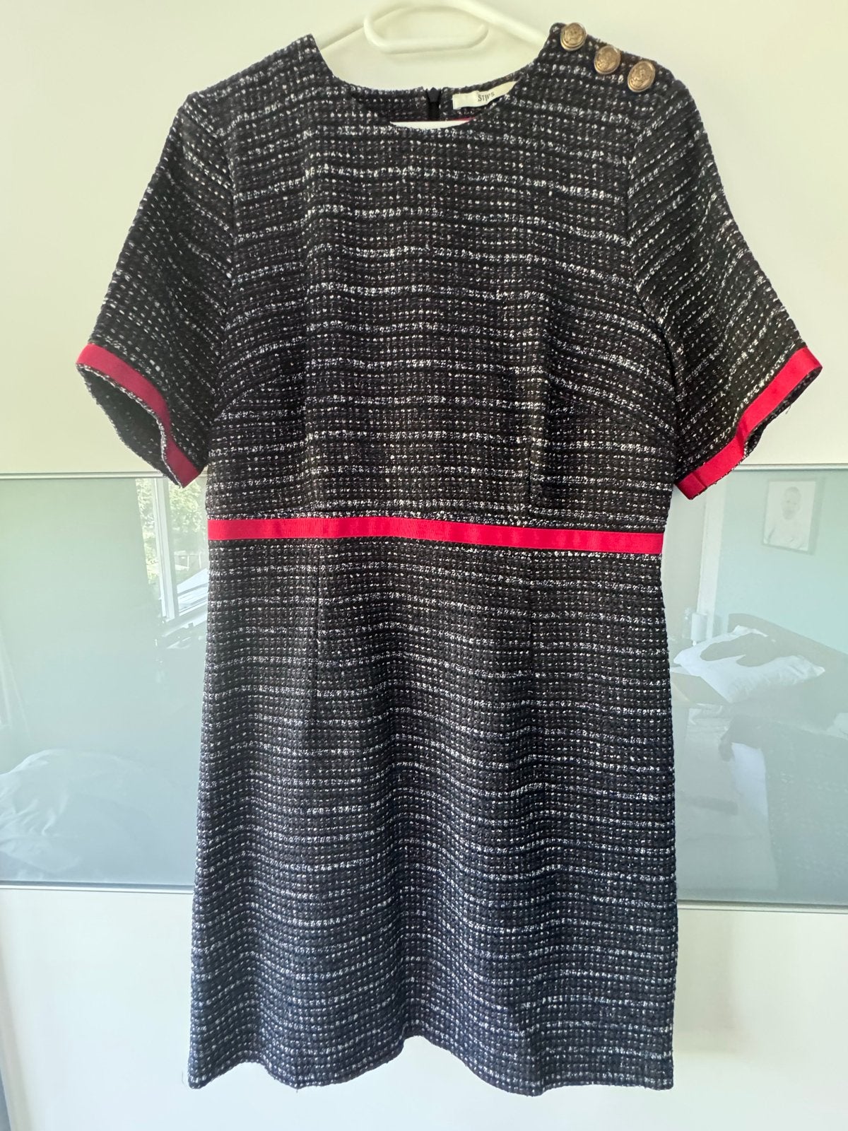 Stijlvolle STEPS jurk met tweed-look en rode accenten, Zwart, Zo goed als nieuw, Knielengte, Ophalen