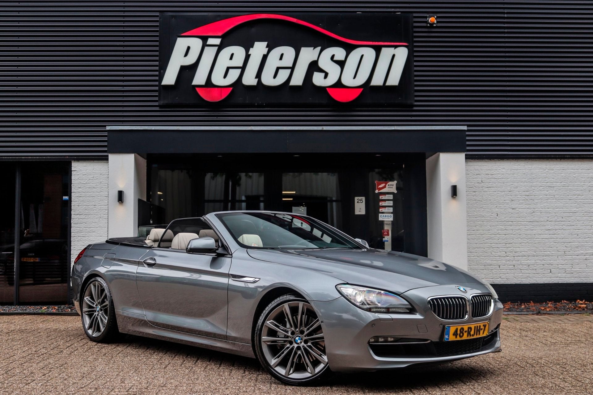 BMW 6-serie Cabrio 640i NAP DEALER OH HUD MEMORY LEDER XENON, Auto's, Achterwielaandrijving, Gebruikt, Cabriolet, Bedrijf