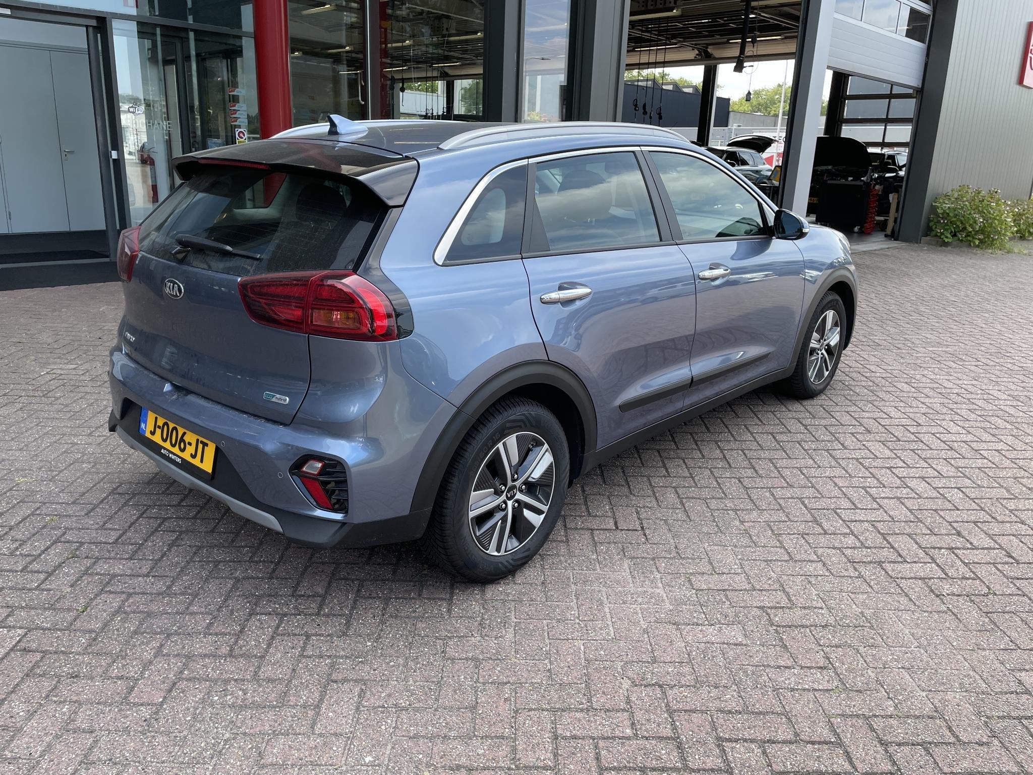 Kia Niro 1.6 GDi Hybrid DynamicLine | all season banden |, Auto's, Kia, Gebruikt, Euro 6, 2 kWh, Blauw