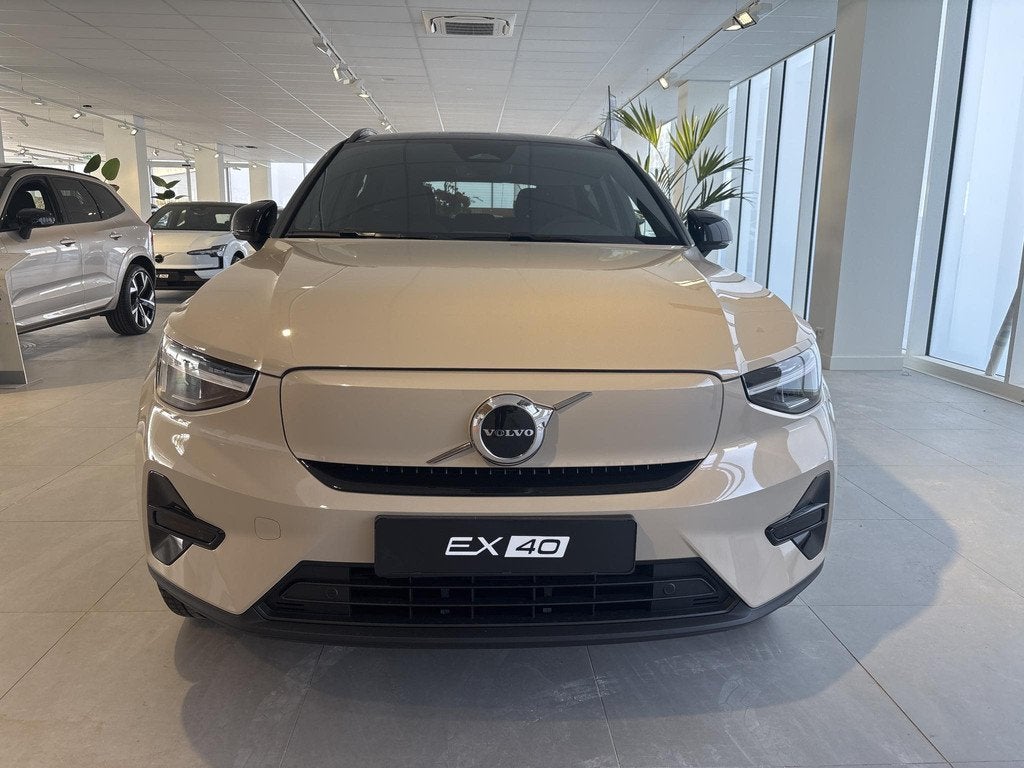 Volvo EX40 Single Motor Extended Range Plus 82 kWh, Auto's, Volvo, Automaat, Huisgarantie, SUV of Terreinwagen, EX40