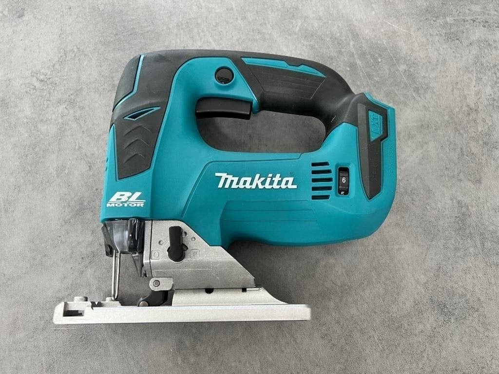 MAKITA 18V ACCU DECOUPEERZAAG DJV182ZJ BRUSHLESS lxt WIPZAAG, 75 tot 150 cm, Overige typen, Nieuw, Ophalen of Verzenden