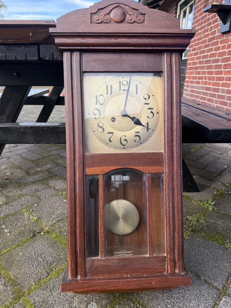 Antieke klok, Ophalen