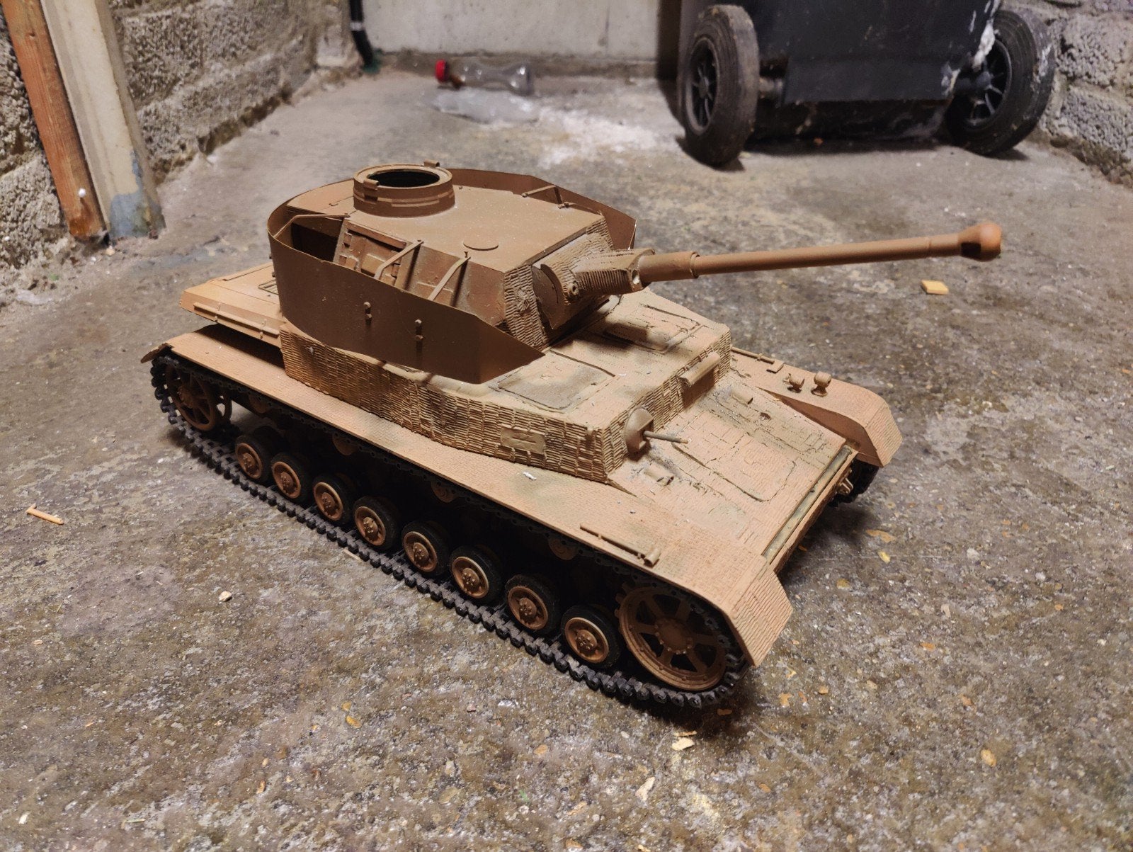 Panzerkampfwagen IV 1/15 Bandai RC, Overige merken, Gebruikt, Tank, Groter dan 1:32