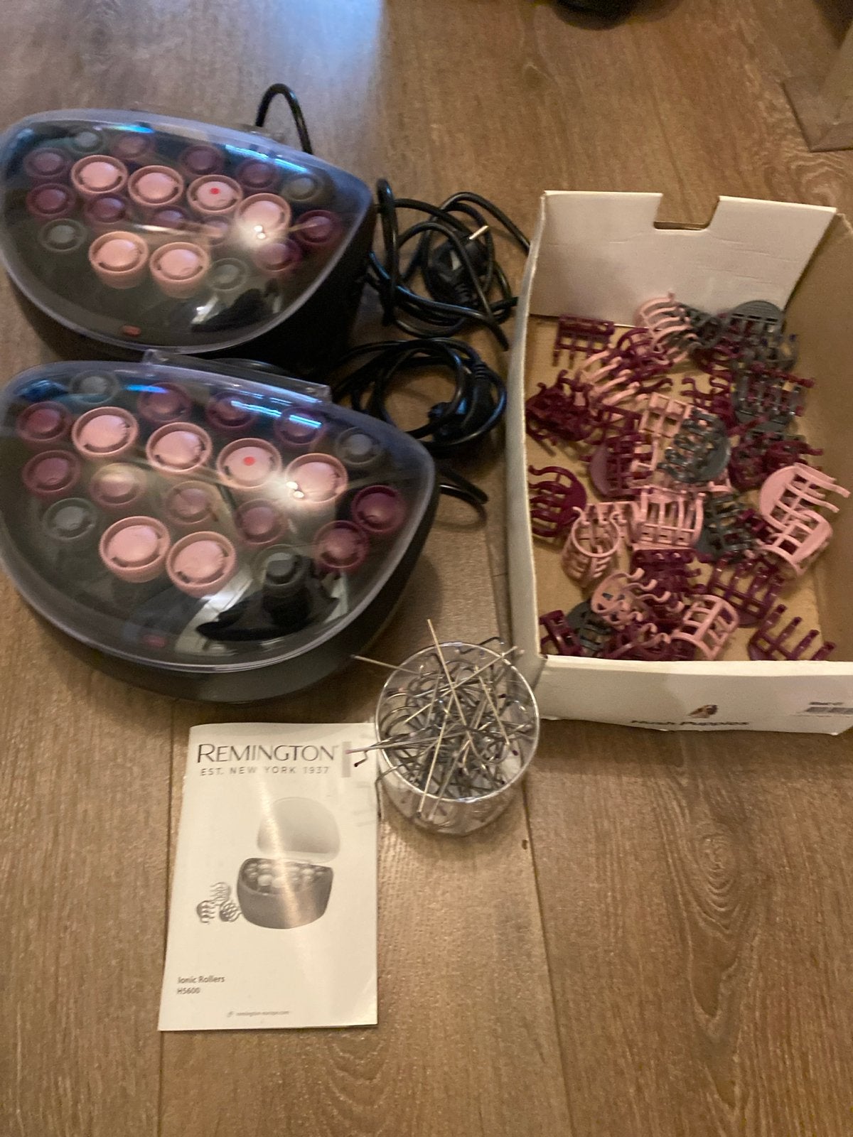 2 sets Remington Ionic Rollers H5600 -met 2 verwarmers, Ophalen, Zo goed als nieuw, Haarverzorging